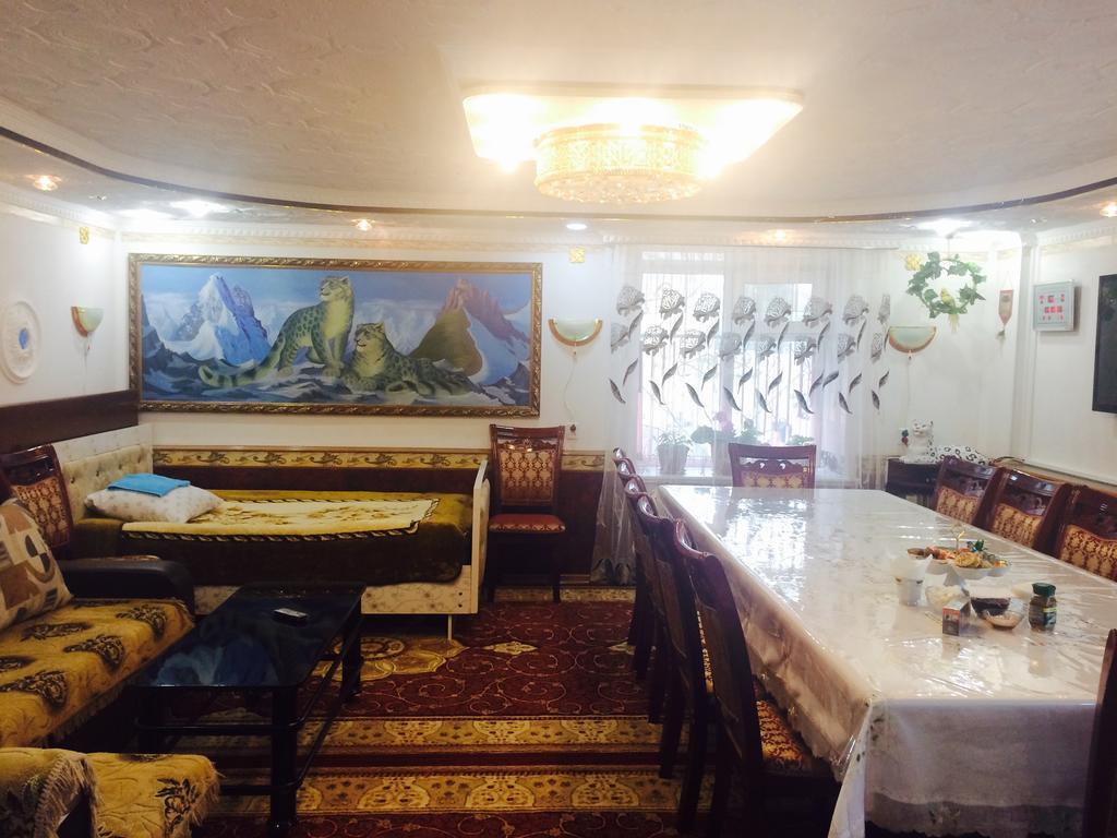 Guesthouse Kunduz Naryn Exteriör bild
